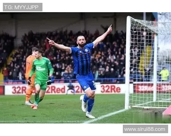 比尔肖特与威尔郡的激烈对决展现足球魅力与团队精神